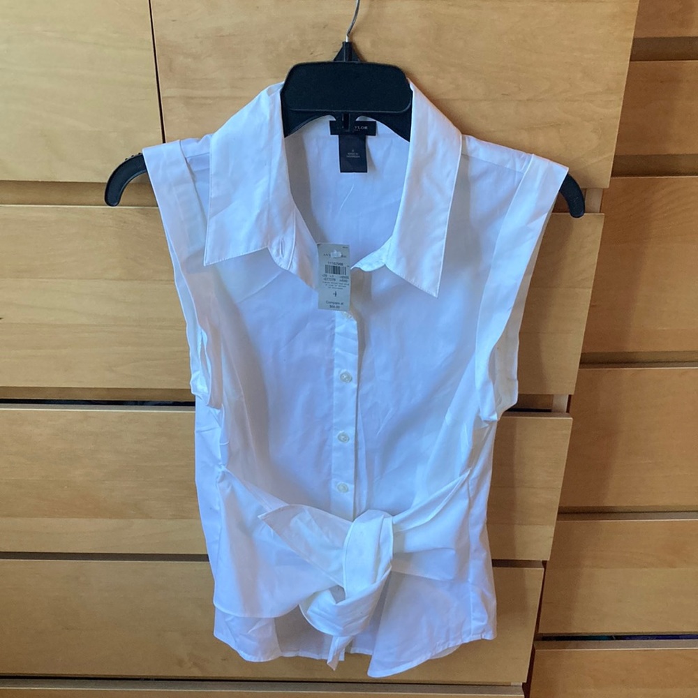 New! Ann Taylor sleeveless button down wrap top